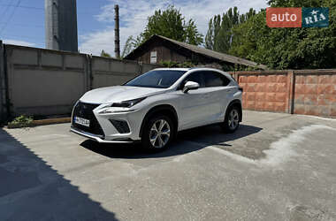 Lexus NX  2016