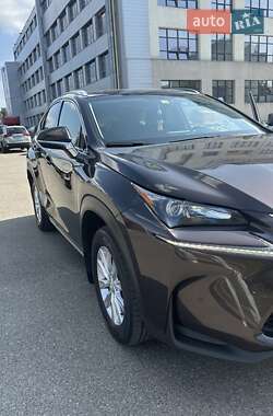 Lexus NX  2015