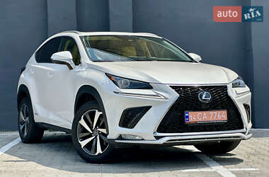 Lexus NX  2020