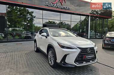 Lexus NX 2022
