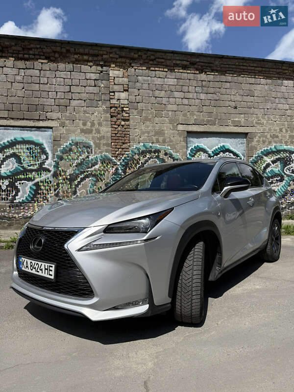 Легковые Lexus NX