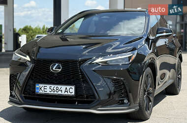 Lexus NX  2022