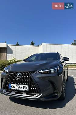 Lexus NX 2024