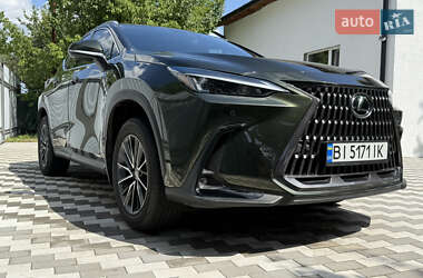 Lexus NX 2022