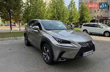 Lexus NX  2019
