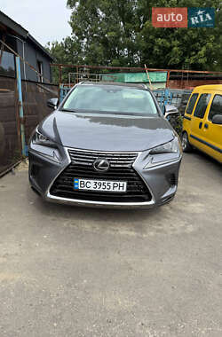 Lexus NX  2017