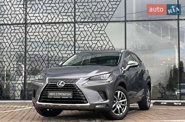 Lexus NX  2019