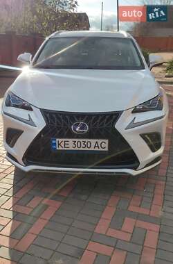 Lexus NX  2021
