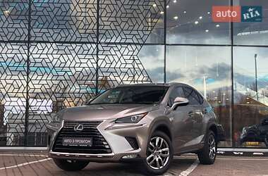 Lexus NX  2018