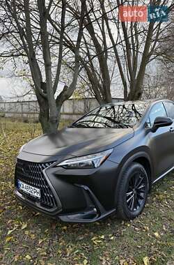 Lexus NX 2022