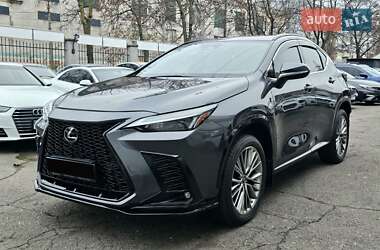Lexus NX 2022