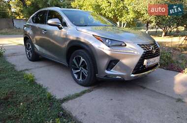 Lexus NX  2018
