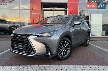 Lexus NX  2024