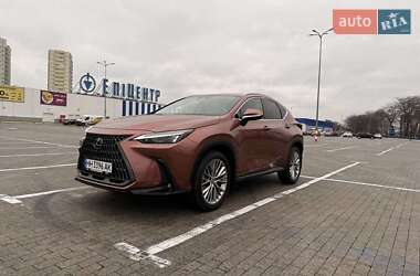 Lexus NX  2024