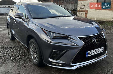 Lexus NX  2021