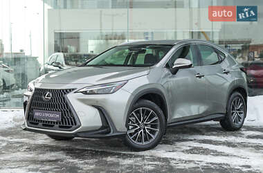 Lexus NX  2023