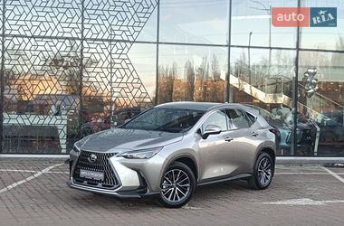 Lexus NX  2024