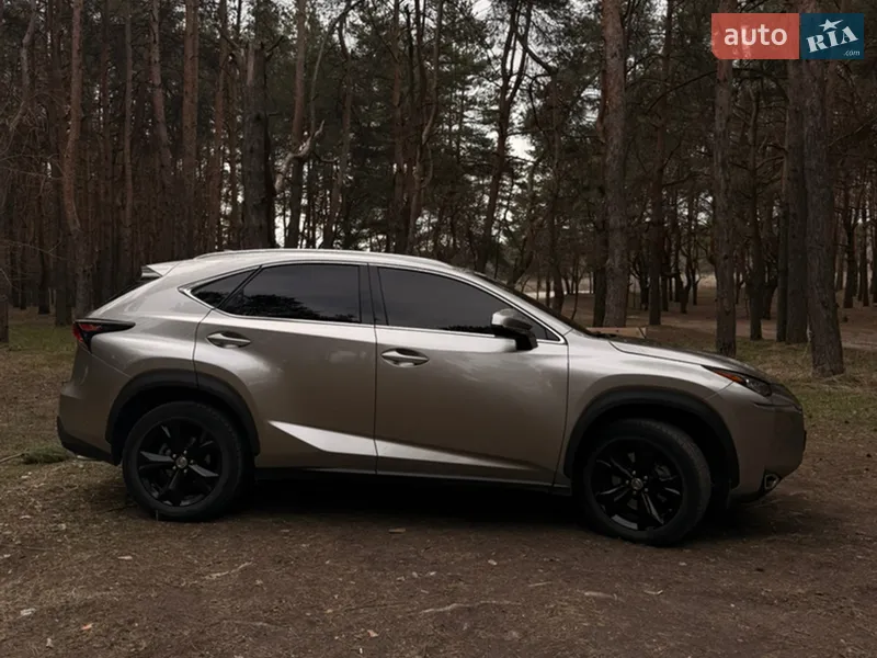 Lexus NX 2017