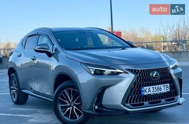 Lexus NX 2023
