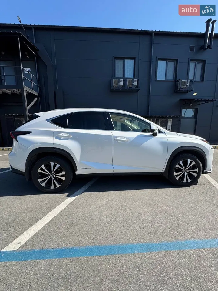 2017 Lexus NX - мініатюра 3