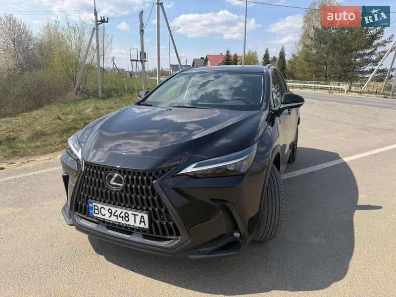 Lexus NX 2022
