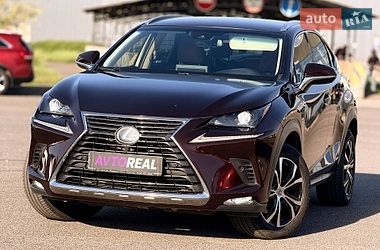 Lexus NX  2017
