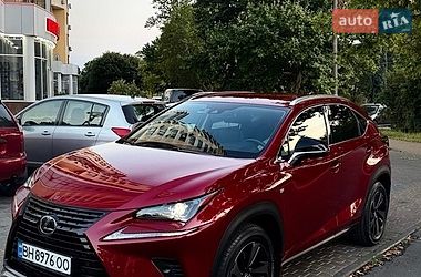 Lexus NX  2021