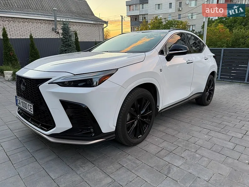 Lexus NX 2023