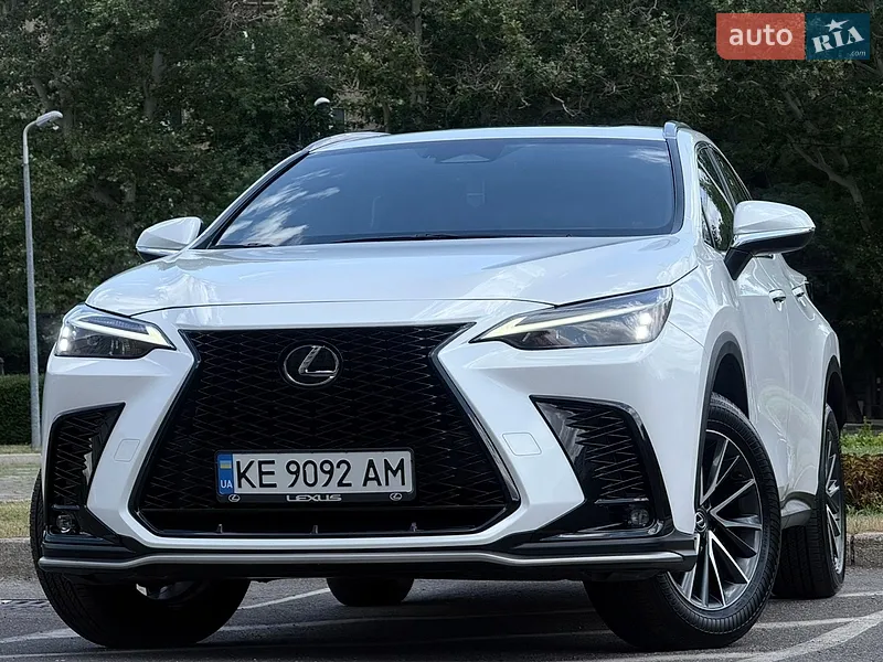 Lexus NX 2023