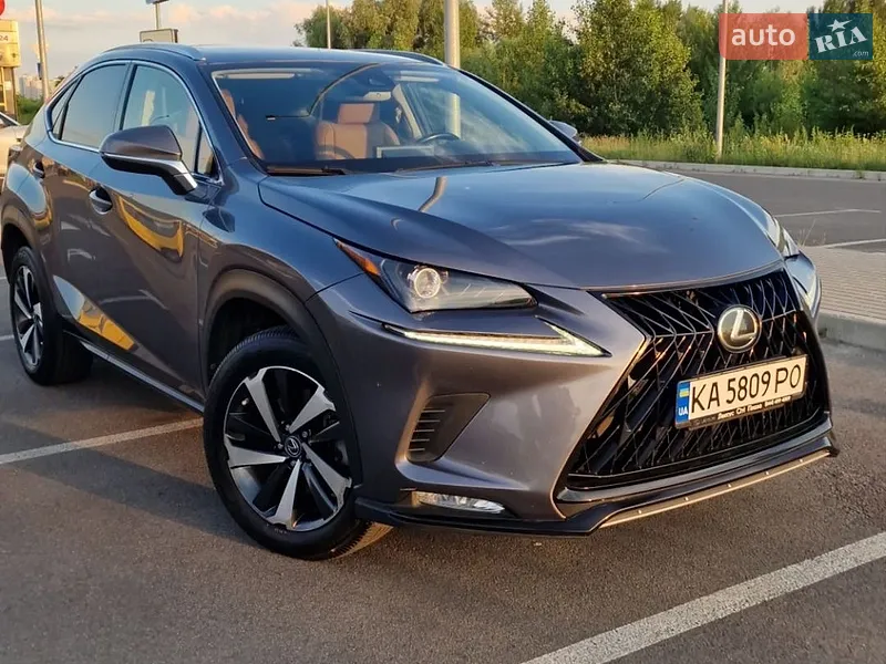 Lexus NX 2020