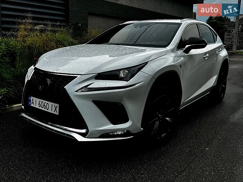 Lexus NX 2021