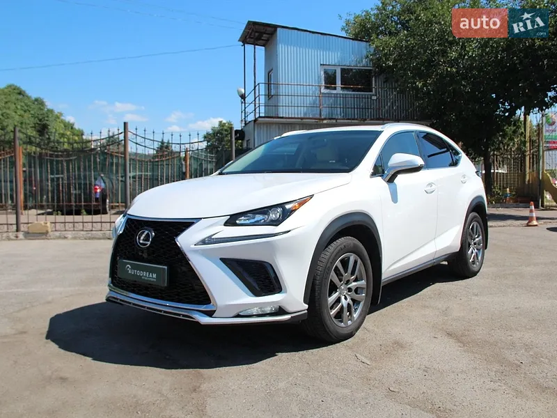 Lexus NX 2015