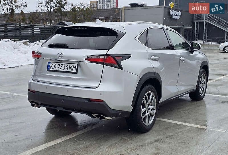 Позашляховик / Кросовер Lexus NX 2015 в Києві