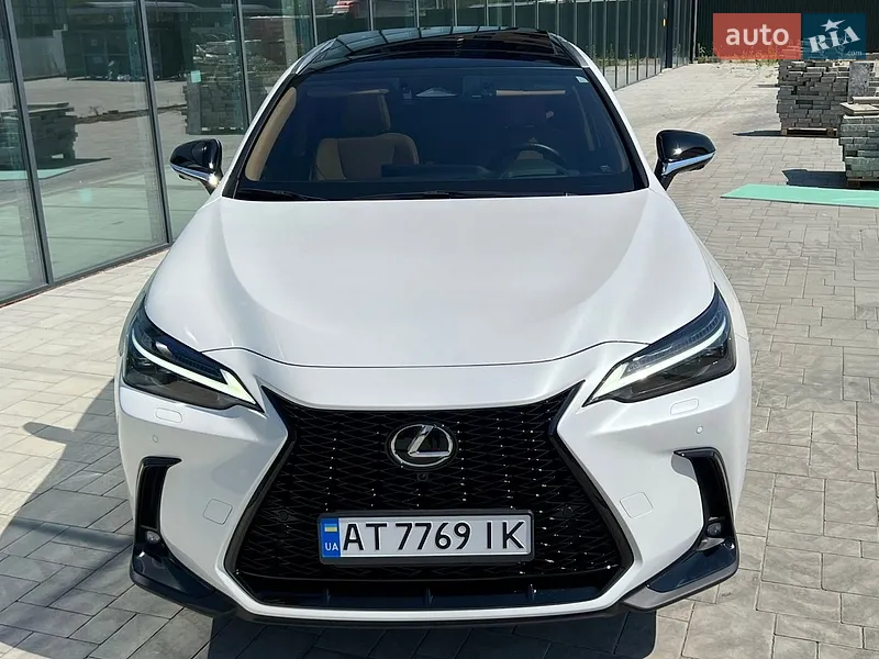 Lexus NX 2024