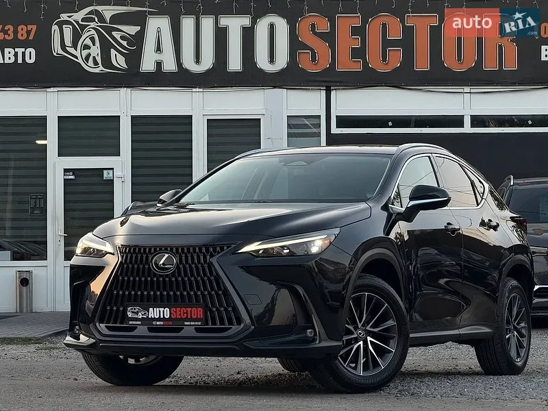 Lexus NX 2023