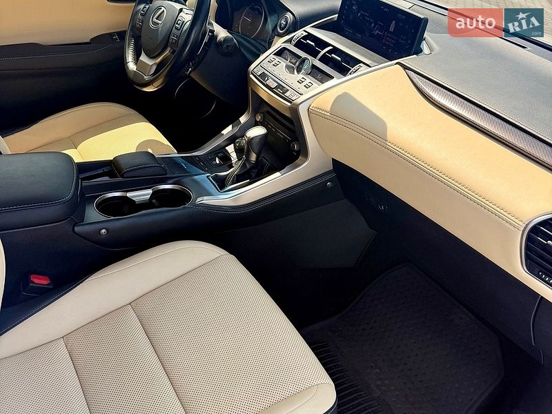 Позашляховик / Кросовер Lexus NX 2017 в Харкові фото 6 Позашляховик / Кросовер Lexus NX 2017 в Харкові
