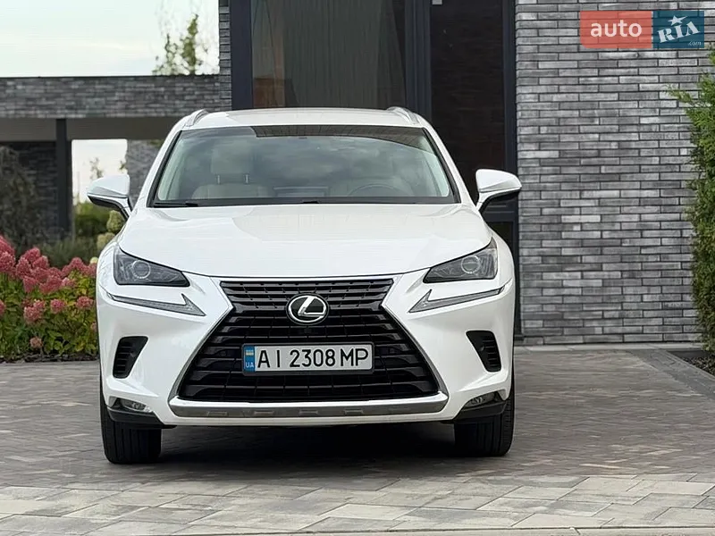 Lexus NX