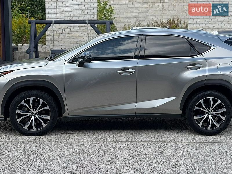 Внедорожник / Кроссовер Lexus NX 2015 в Житомире