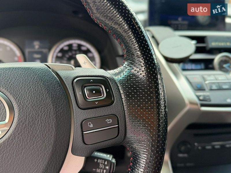 Внедорожник / Кроссовер Lexus NX 2015 в Житомире