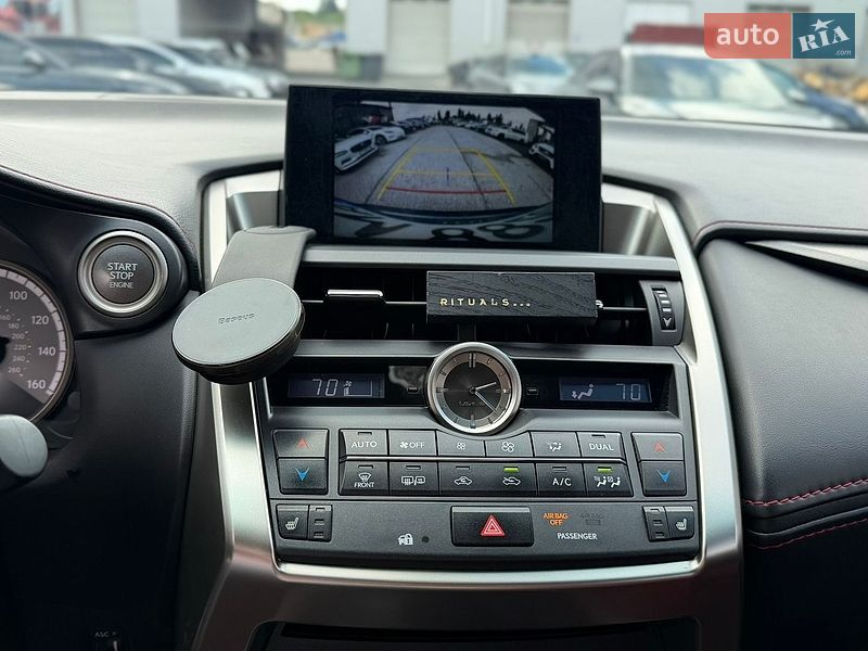 Внедорожник / Кроссовер Lexus NX 2015 в Житомире