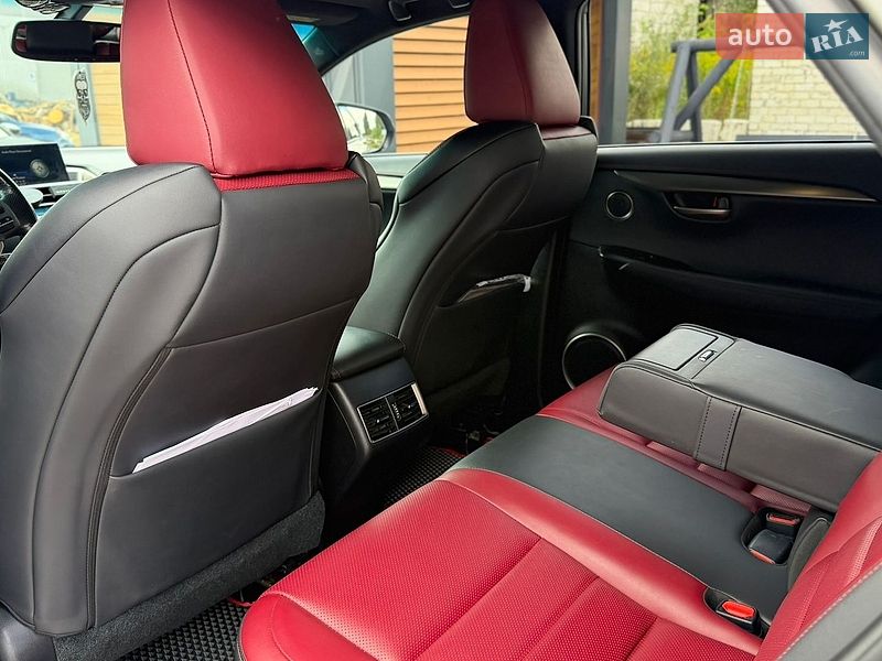 Внедорожник / Кроссовер Lexus NX 2015 в Житомире