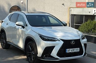Lexus NX 2023