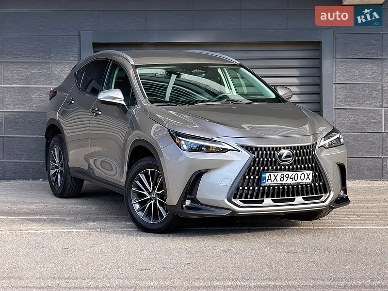 Lexus NX 2022