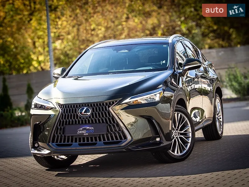 Lexus NX 2025