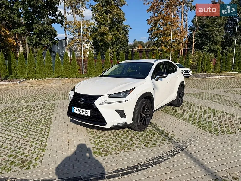 Lexus NX 2019