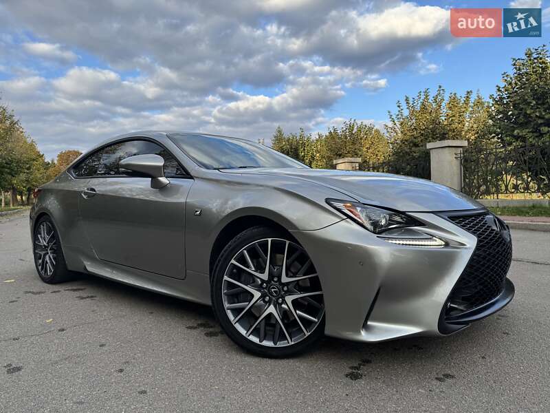 Lexus RC