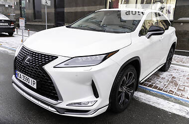 Lexus RX  2021