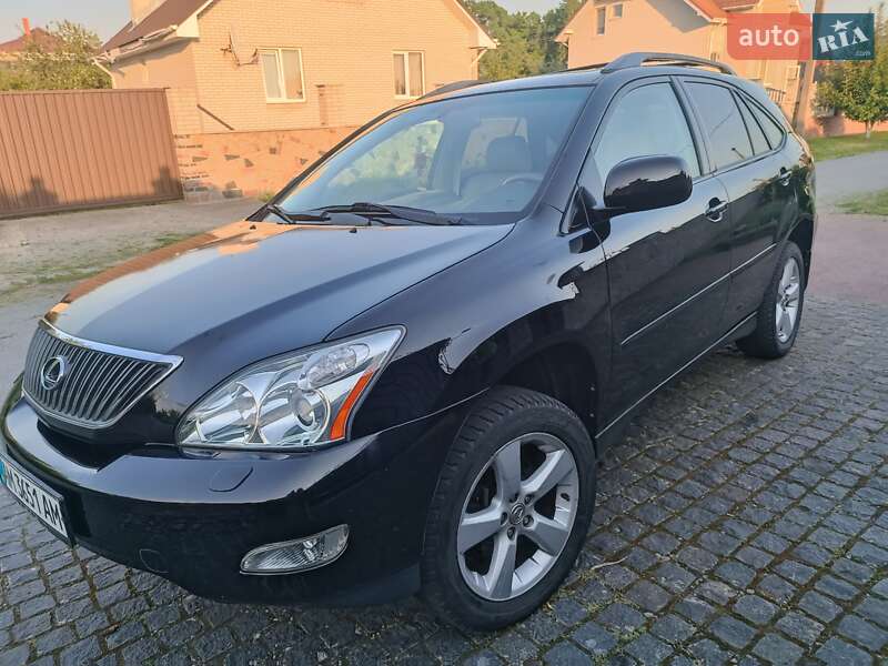 Внедорожник / Кроссовер Lexus RX