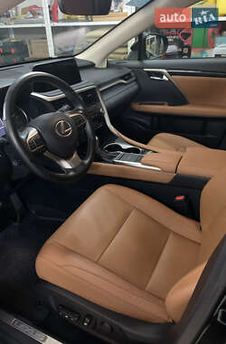 Lexus RX  2022