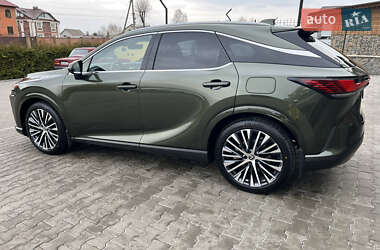 Lexus RX  2023
